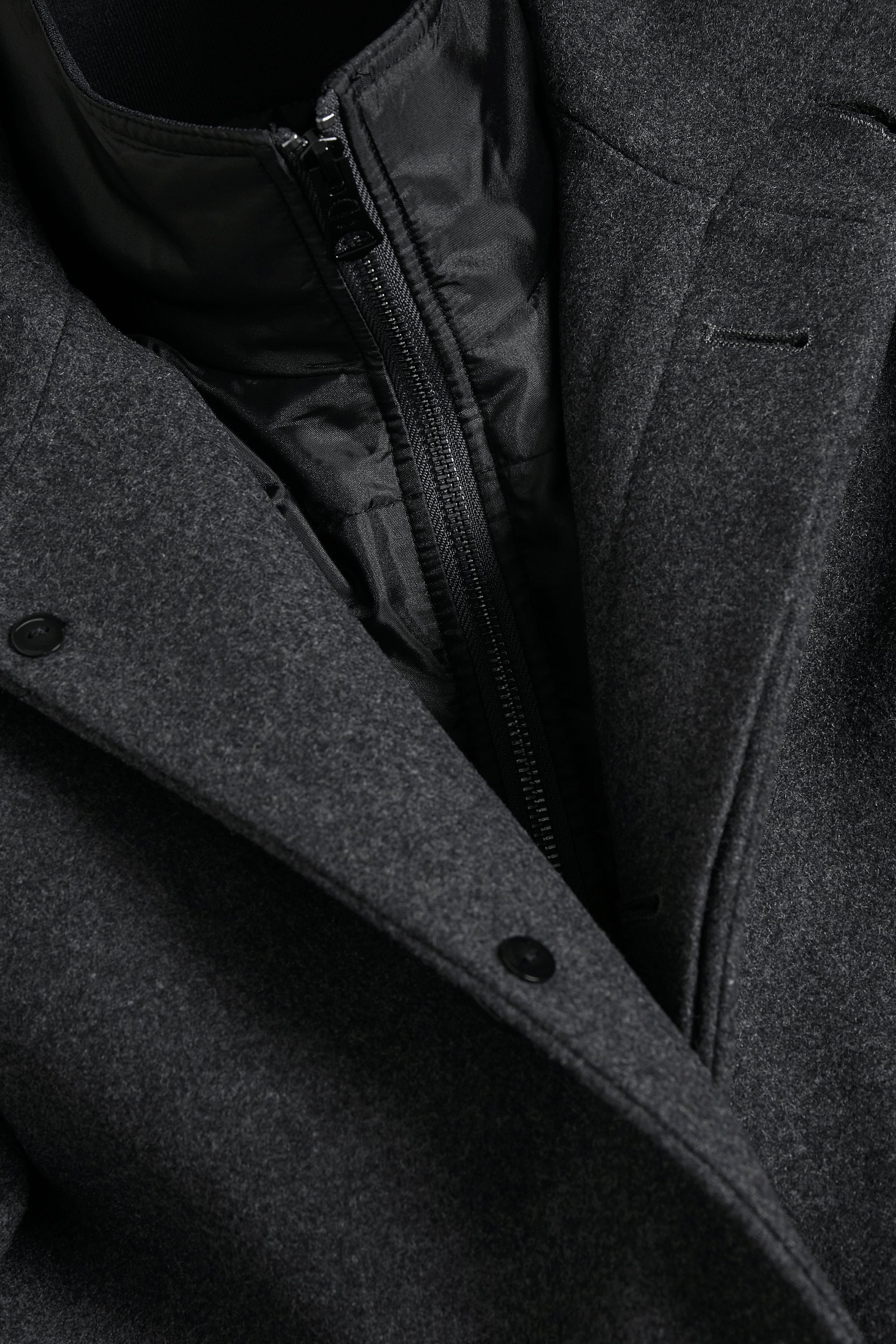 HARVEY MANTELJAS - GREY